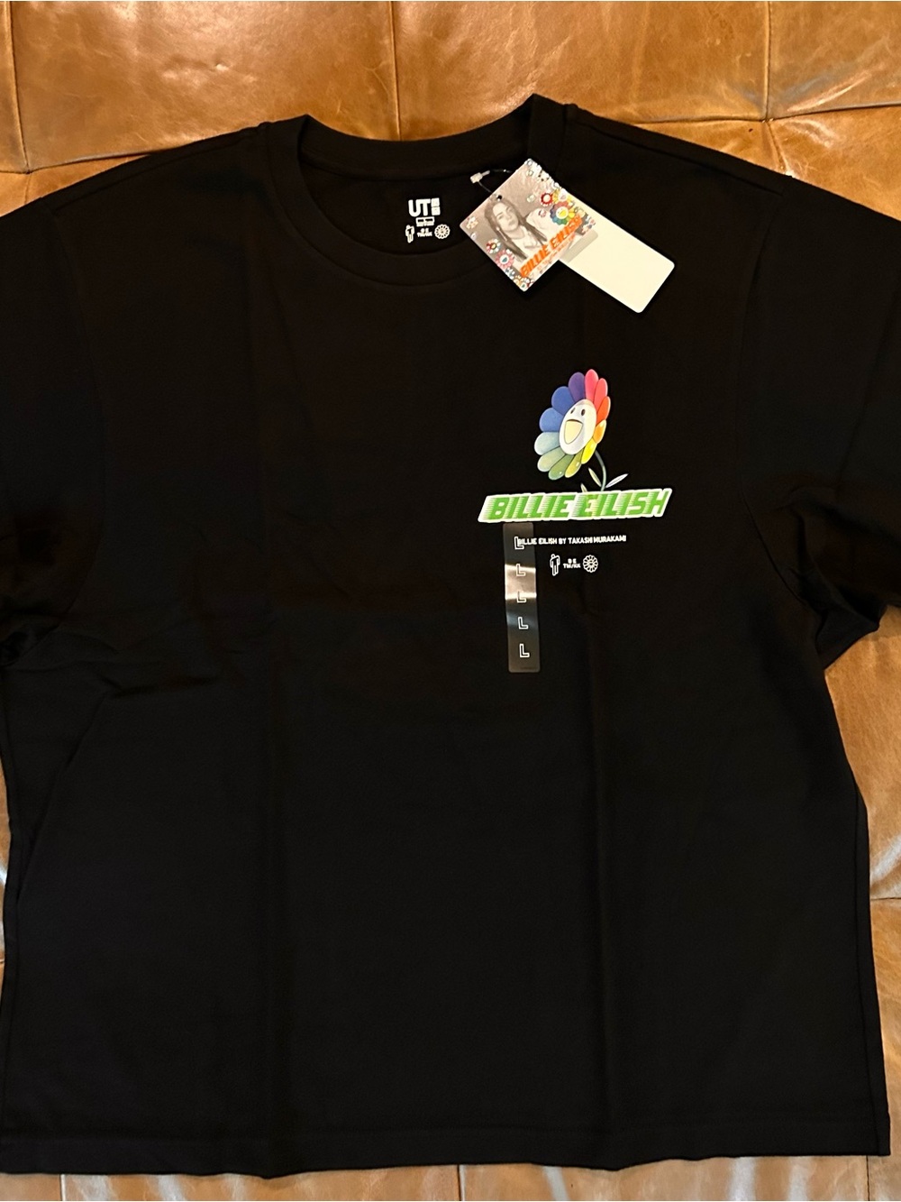 Billie Eilish by Takashi Murakami Uniqlo Short Sleeve Size Large
